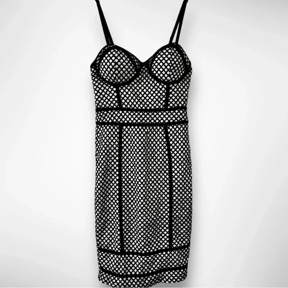 AKIRA Dresses & Skirts - AKIRA Silver And Black Honeycomb Bodycon Dress Size Small | EUC